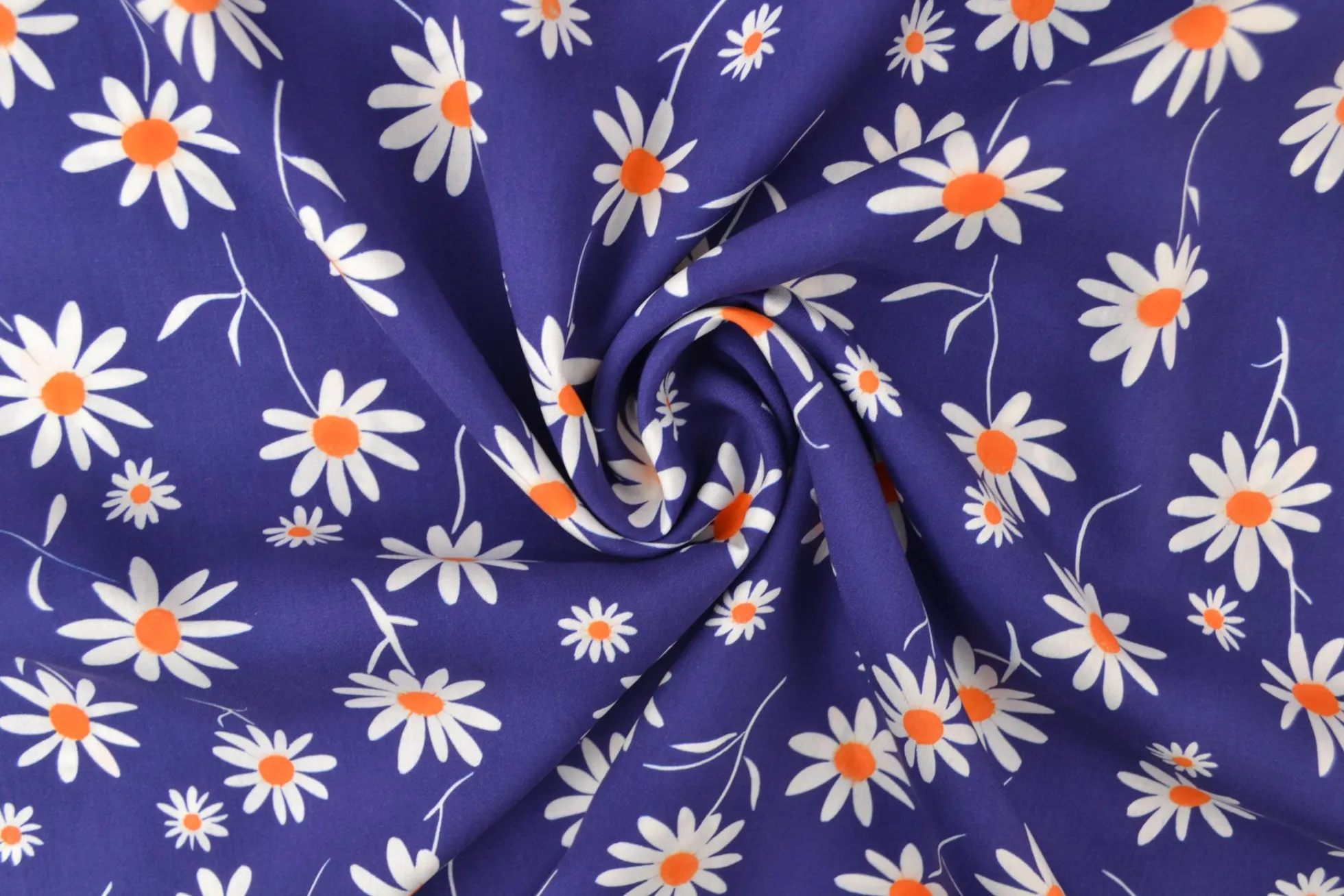 Viscose – Daisy breeze blue