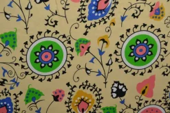 Viscose – Fruity flowers green and salmon on beige