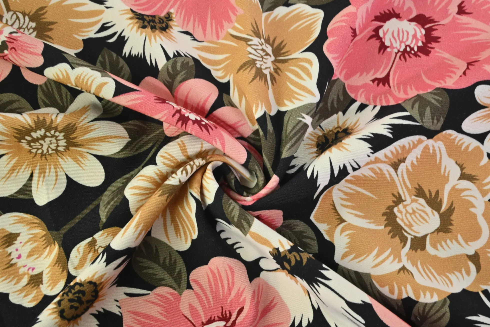 Viscose met stretch – Bloom noir