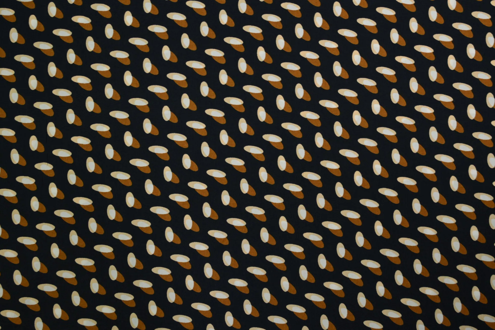 Viscose – Spotlight on navy