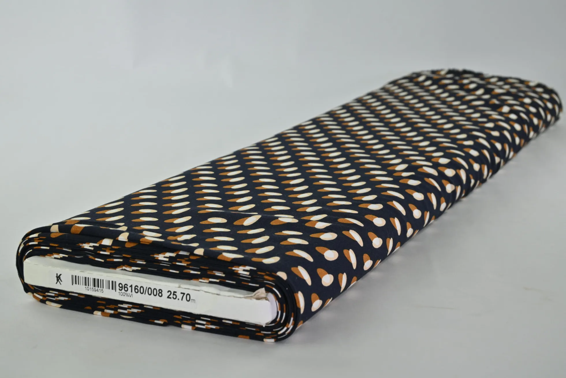 Viscose – Spotlight on navy