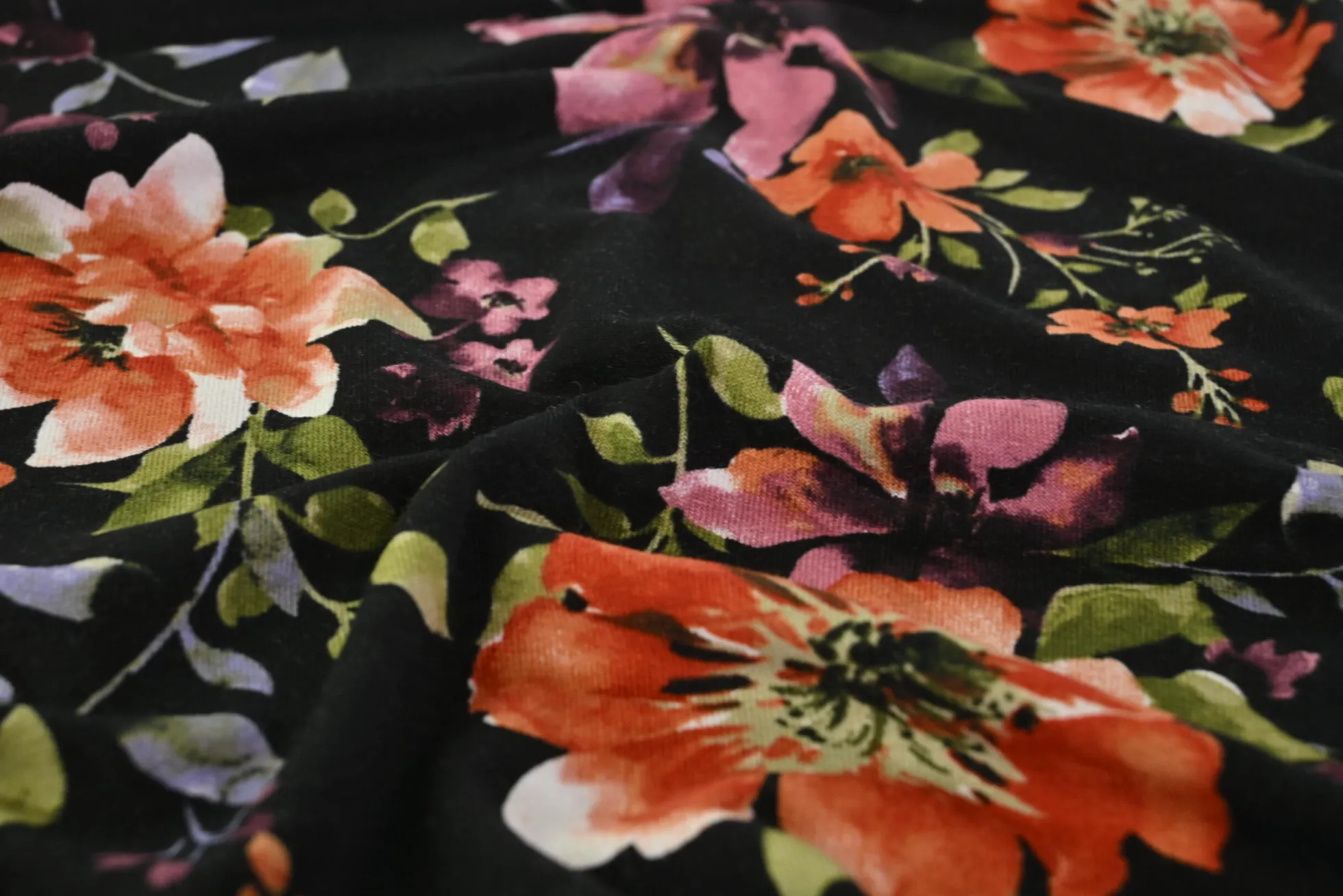 Viscose tricot – Black Autumn Bloom