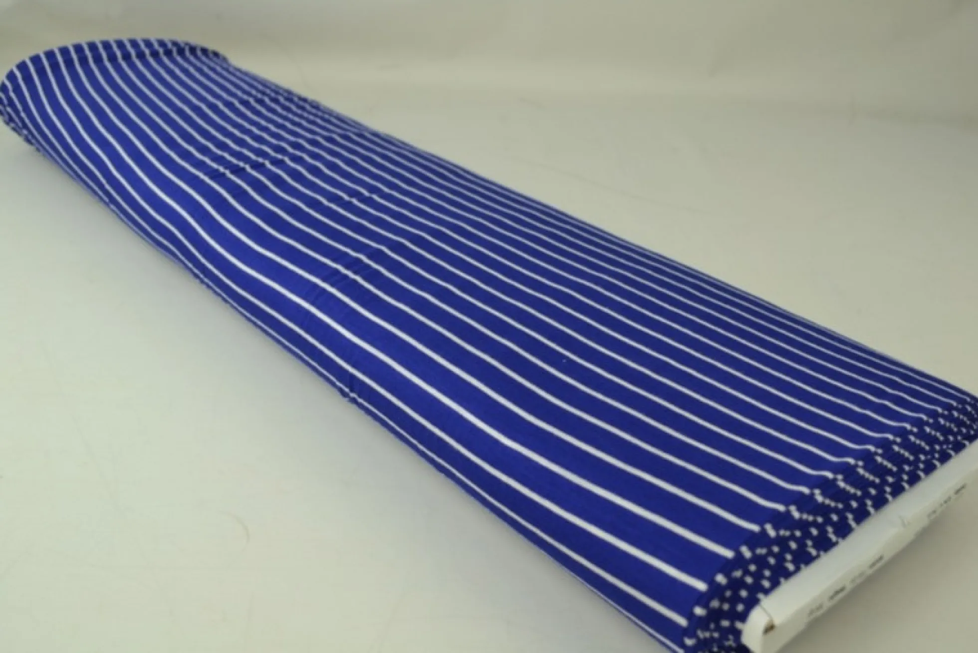 Viscose tricot – Blauw en wit gestreept