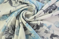 Viscose tricot – Blue Porcelain Blooms