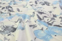 Viscose tricot – Blue Porcelain Blooms