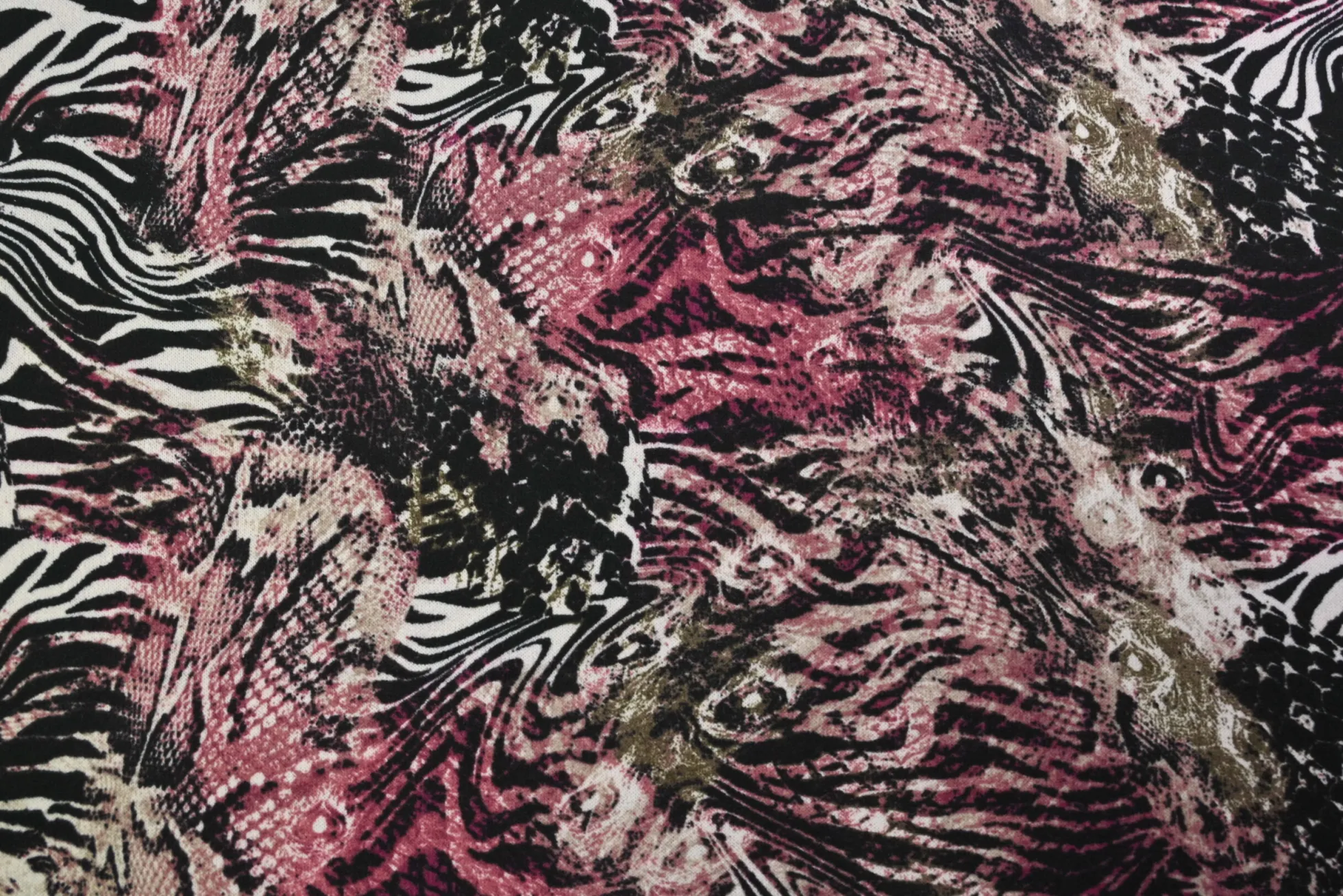 Viscose tricot wooltouch – Animal pink