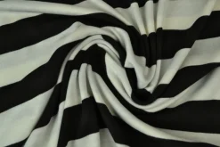 Viscose tricot – Zwart en gebroken wit gestreept