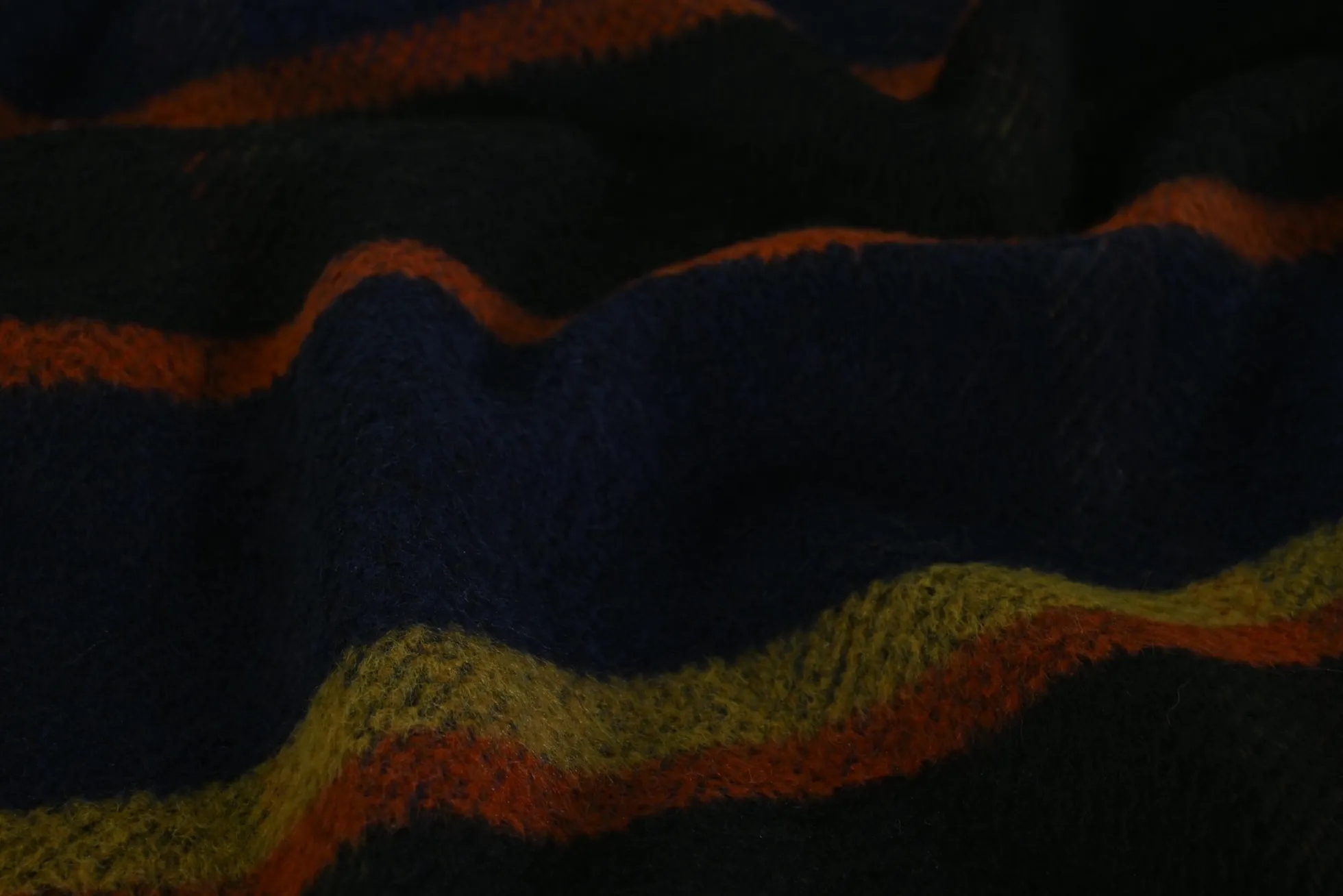 Wollen stof – Navy, zwart, oker & koper ruit